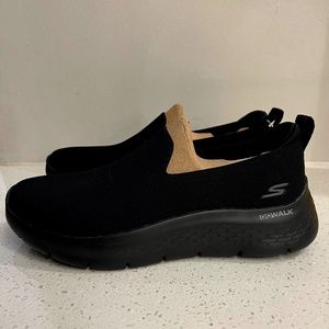 New In Box (NWT) : Skechers Go Walk Flex : Mens 7